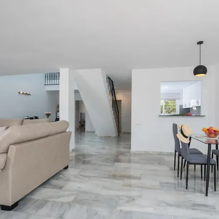 La Palmera By Interhome Estepona