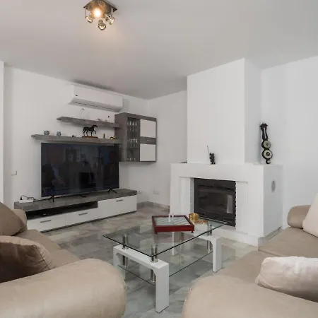 La Palmera By Interhome Estepona